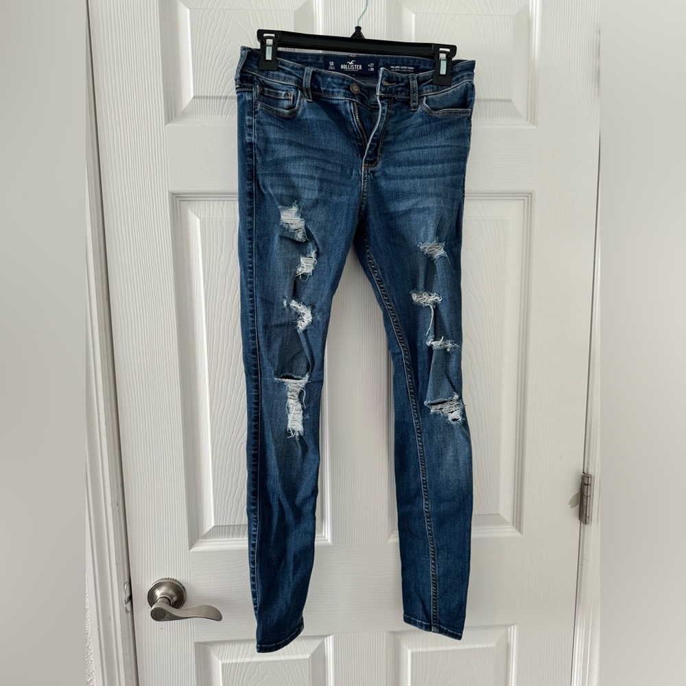 Hollister skinny jeans. Size 5R.